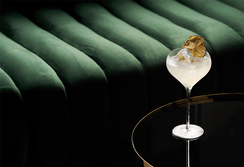 Cocktail on a table with profit calculation animations